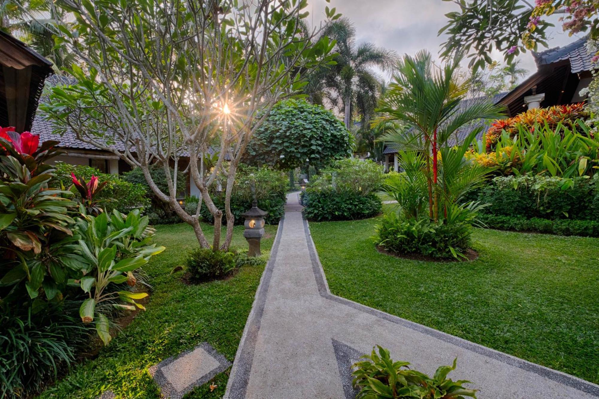 Kutus Kutus Saba Beach Villa Yogyakarta Eksteriør billede