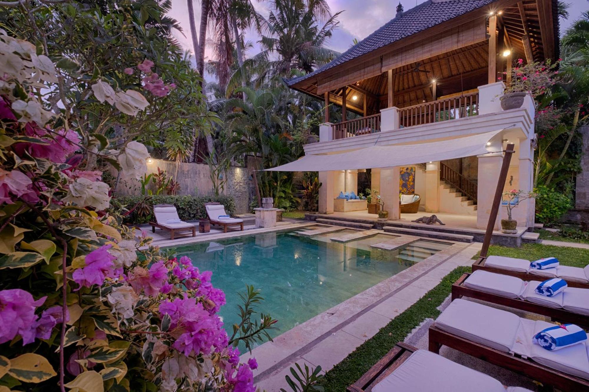 Kutus Kutus Saba Beach Villa Yogyakarta Eksteriør billede