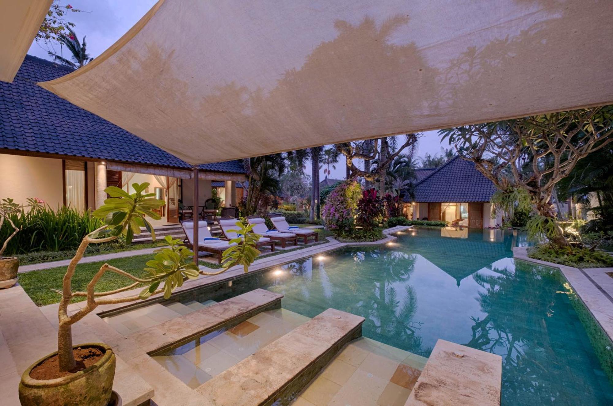 Kutus Kutus Saba Beach Villa Yogyakarta Eksteriør billede