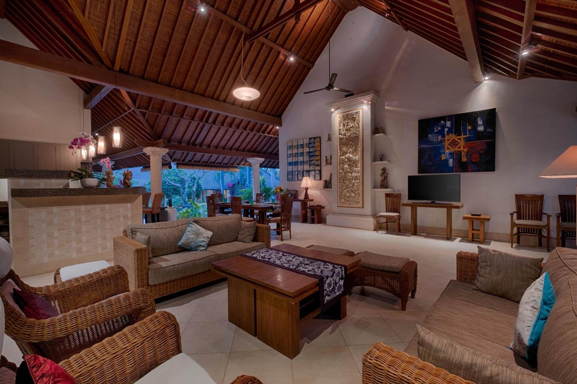 Kutus Kutus Saba Beach Villa Yogyakarta Eksteriør billede