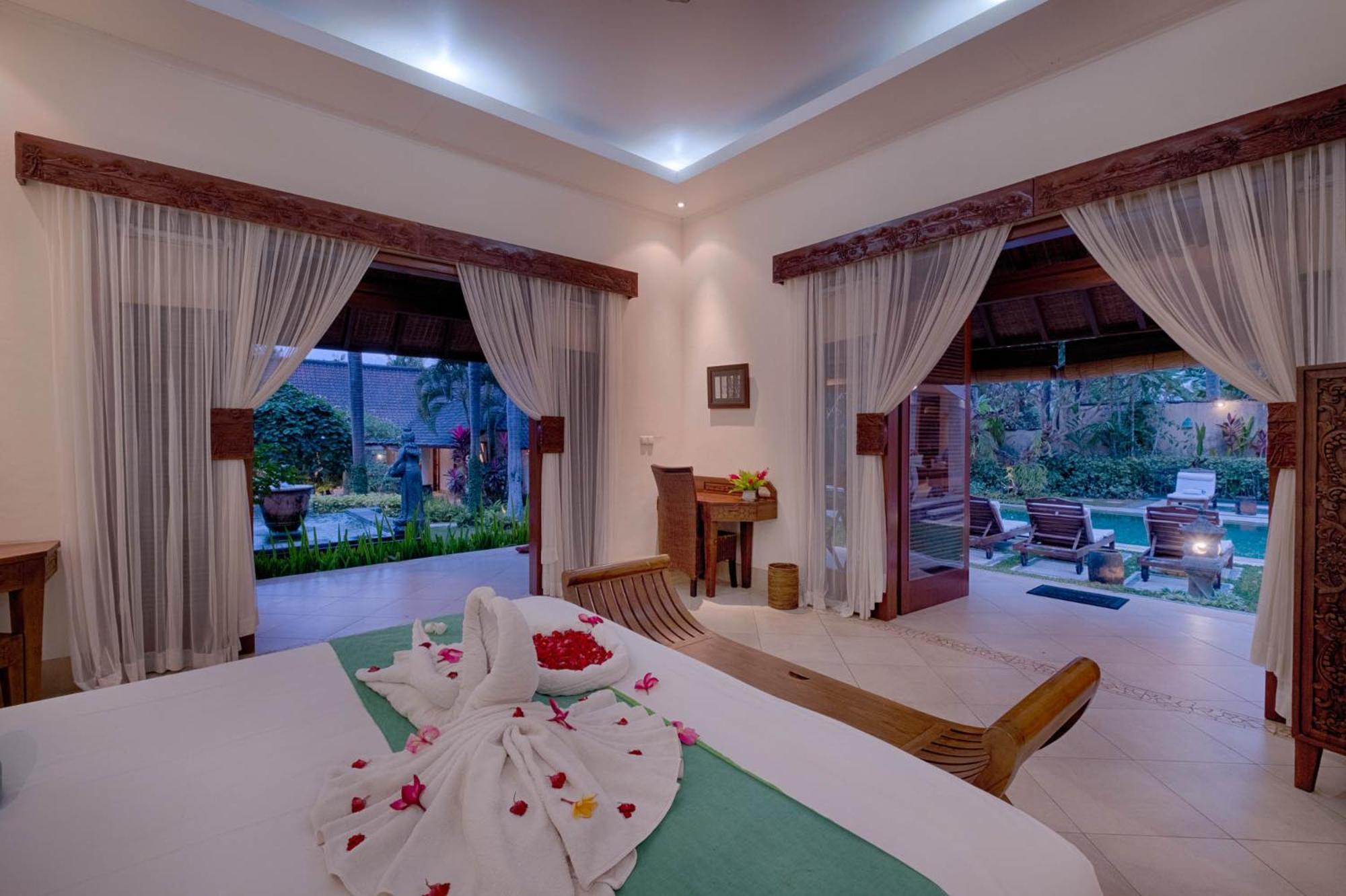 Kutus Kutus Saba Beach Villa Yogyakarta Eksteriør billede