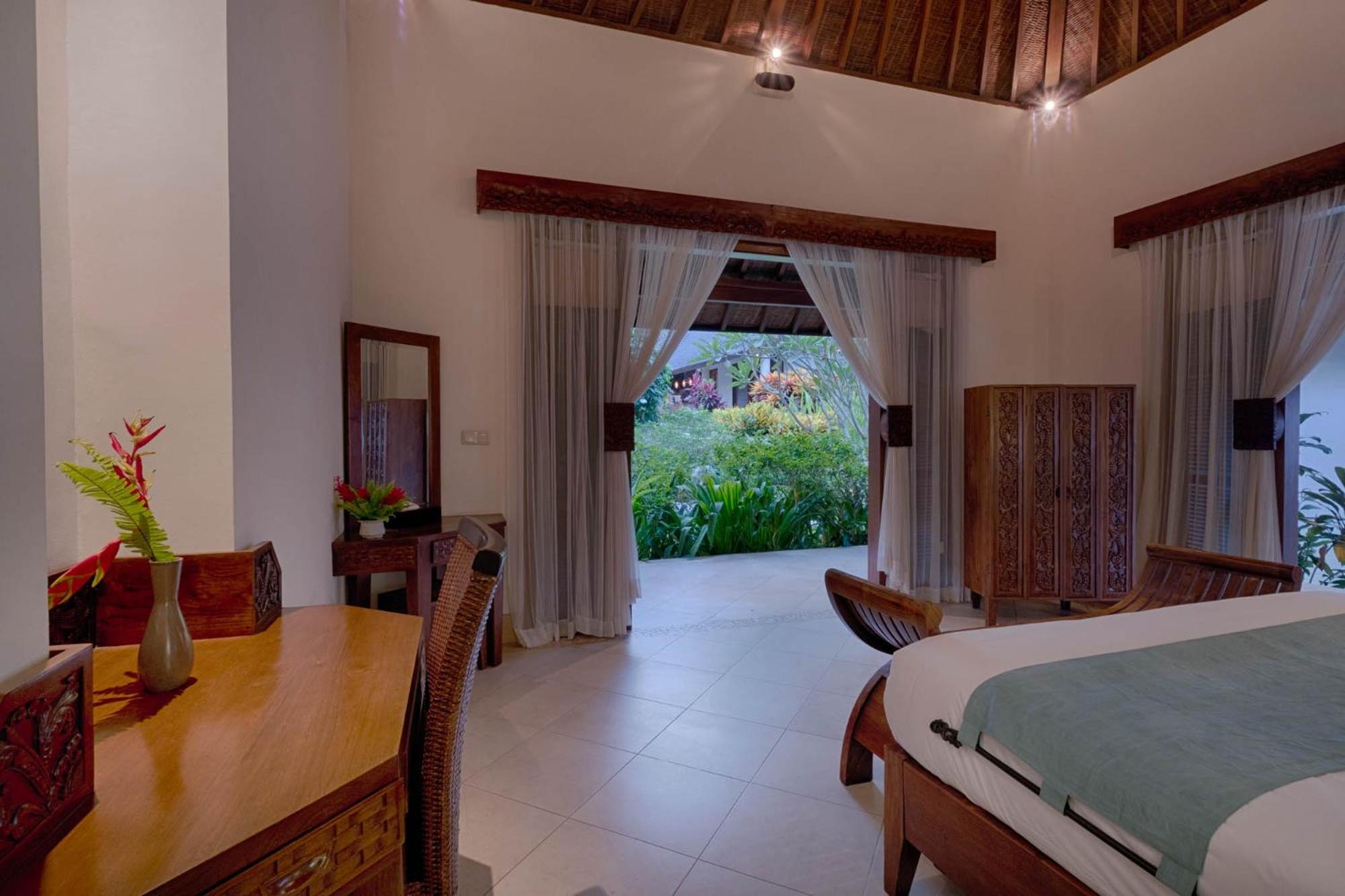 Kutus Kutus Saba Beach Villa Yogyakarta Eksteriør billede